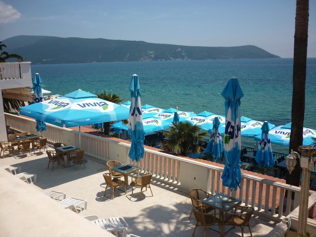 Garni Hotel Vila Aleksandar Herceg Novi Kültér fotó