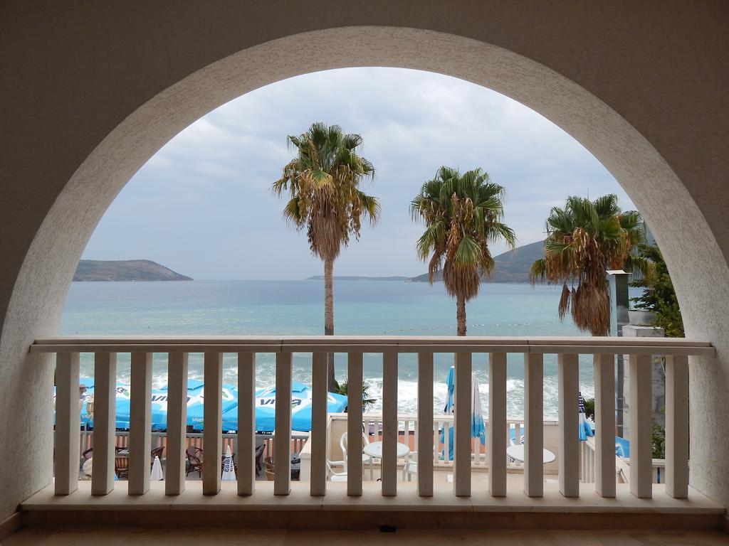 Garni Hotel Vila Aleksandar Herceg Novi Kültér fotó