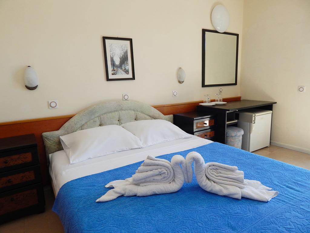 Garni Hotel Vila Aleksandar Herceg Novi Kültér fotó